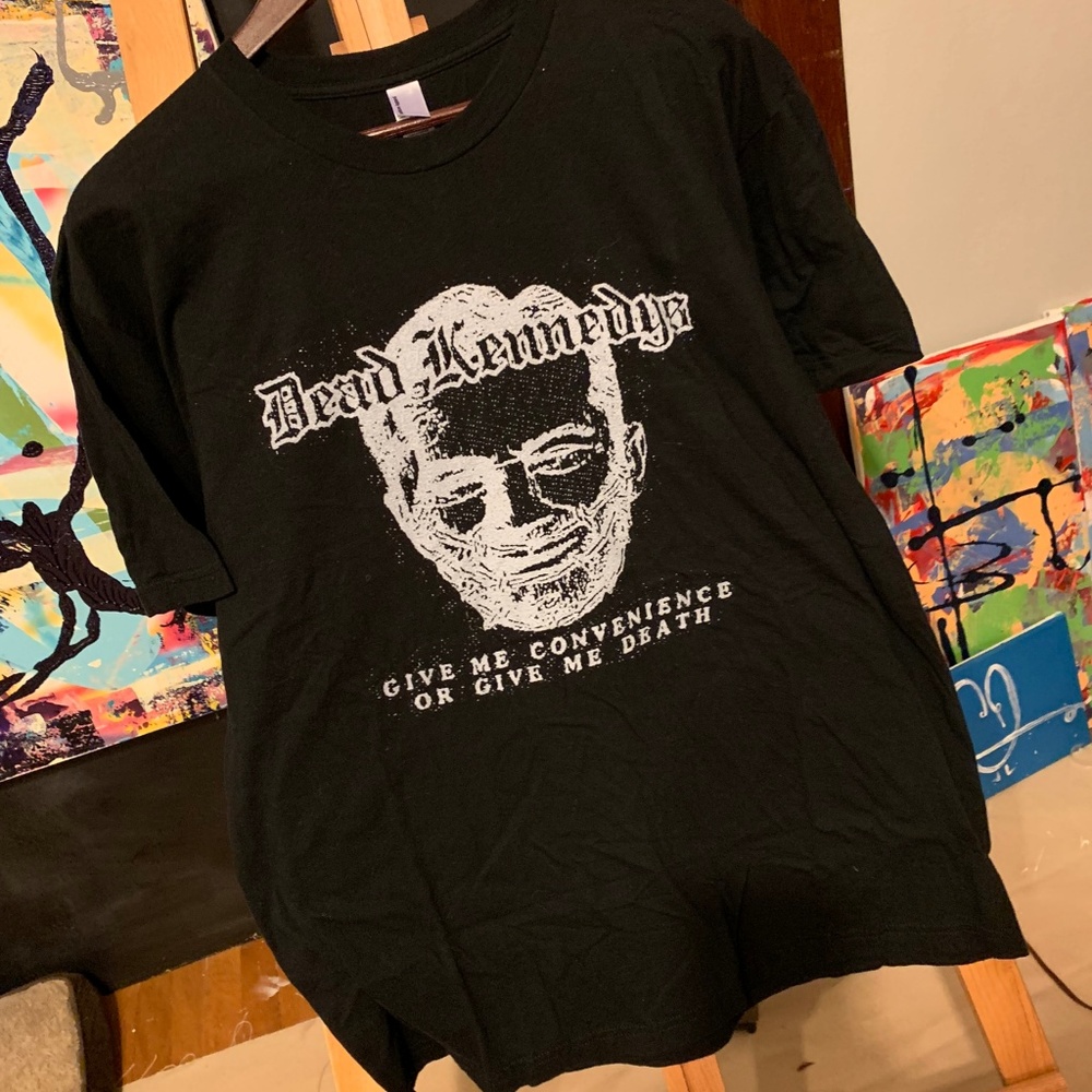 Rare find DEAD Kennedys punk as it gets Tshirt XL